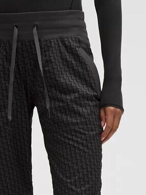 Lululemon dance studio geo pattern